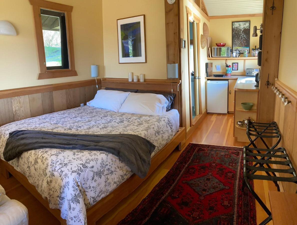 Blitz Beach House Oceanside Suite Powell River Kültér fotó